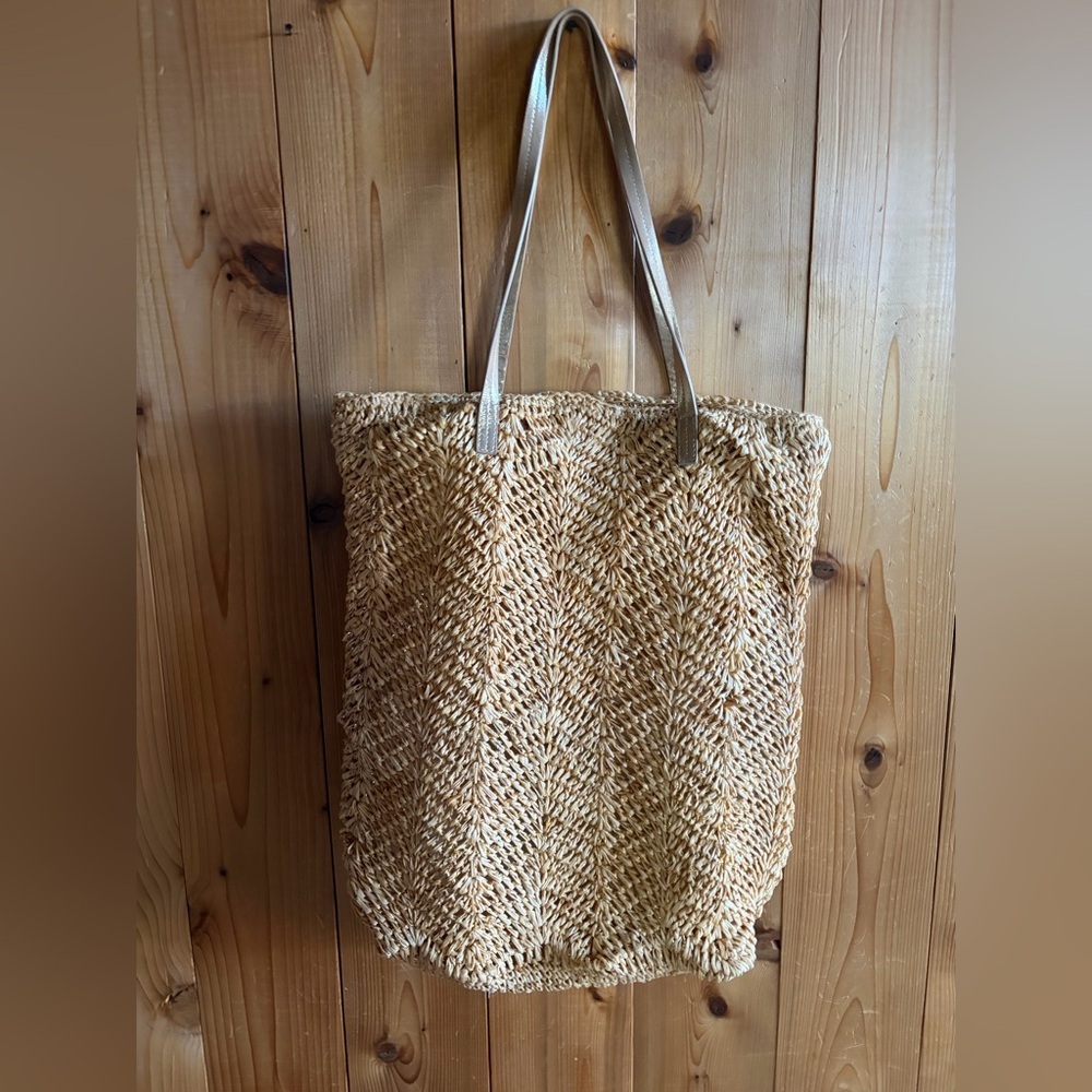 Flora Bella Woven Metallic Tote Bag - Picture 3 of 11
